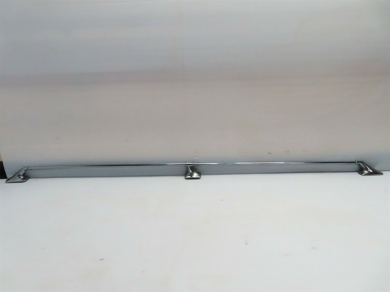 7784 Mercedes-Benz S123 230TE Wagon Roof Bar Roof Rack Chrome Left 1238420914 – Classic Mercedes Parts