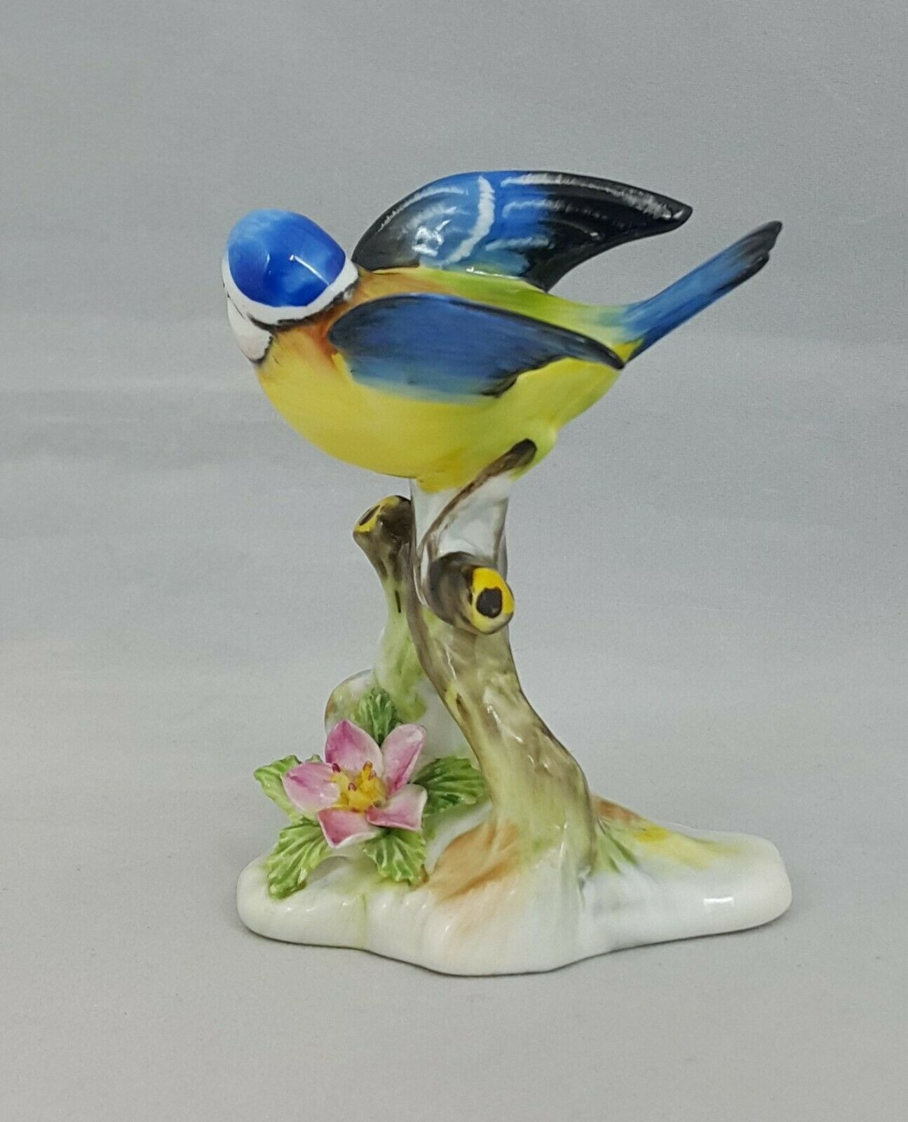 Royal Doulton Bird Blue Tit Settling – Amazing Antiques Etc. – Amazing Antiques