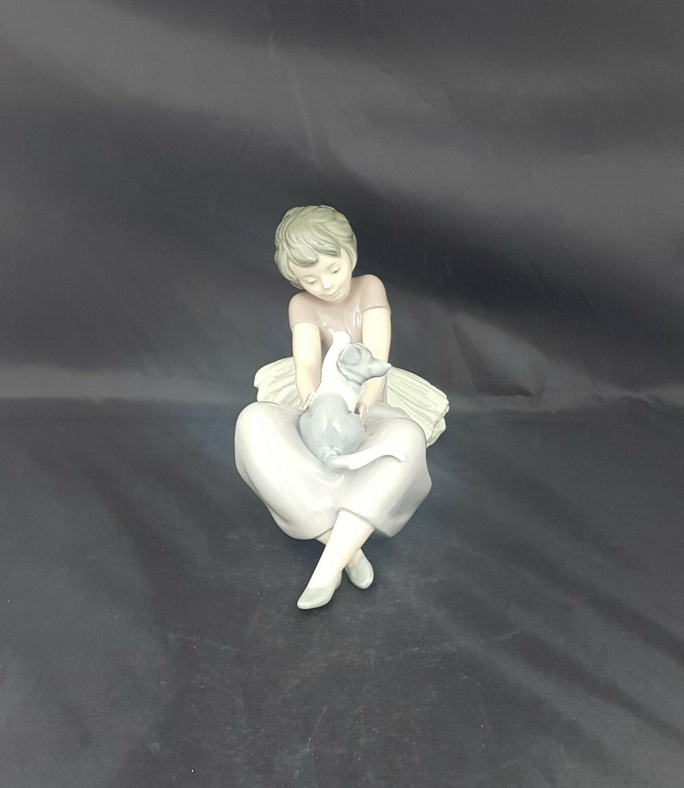 Lladro NAO Figurine 313 Careful with The Kitten – Amazing Antiques Etc. – Amazing Antiques