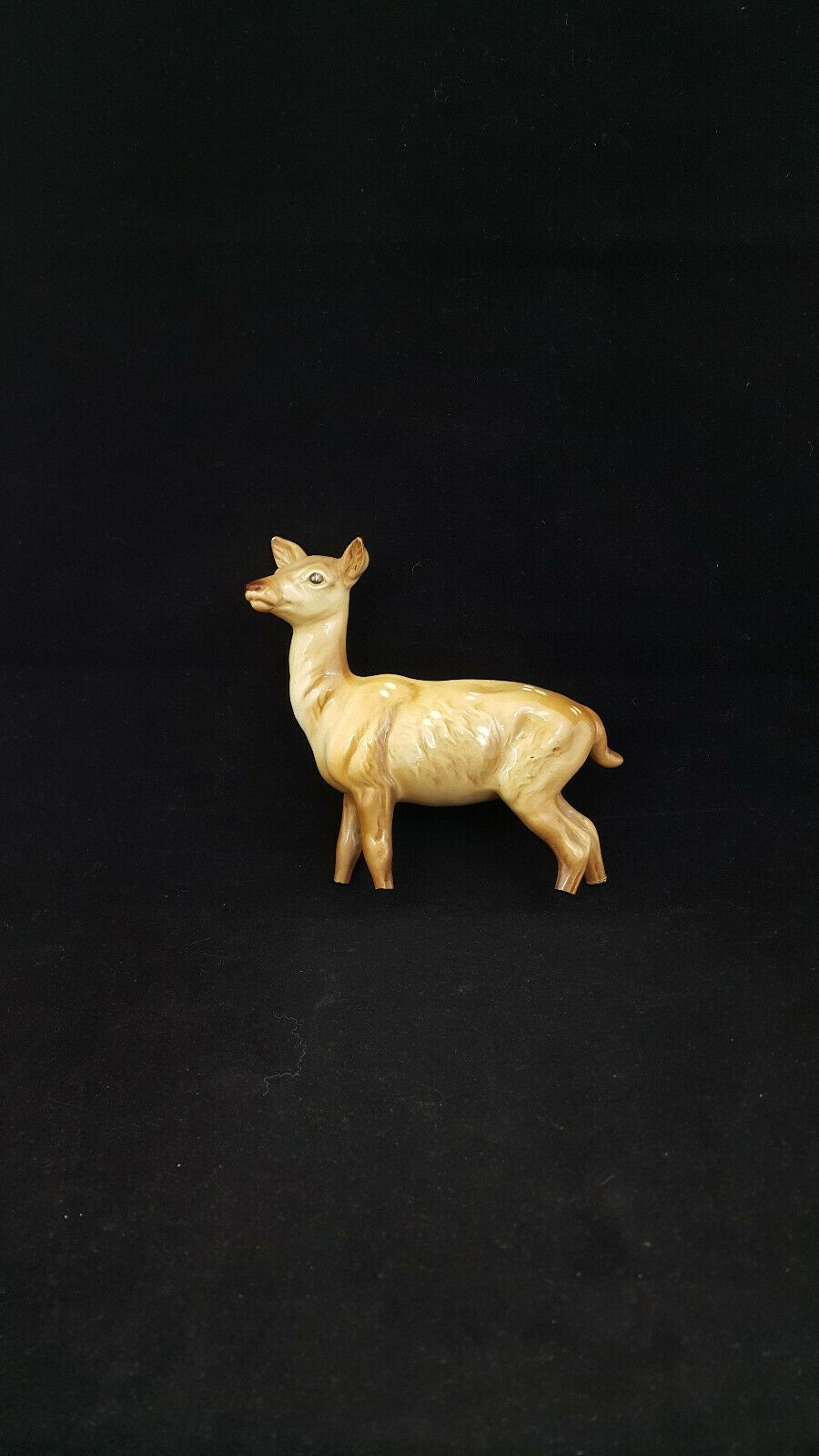 Beswick “DOE” Model 999A – Damaged/Broken – Amazing Antiques Etc. – Amazing Antiques