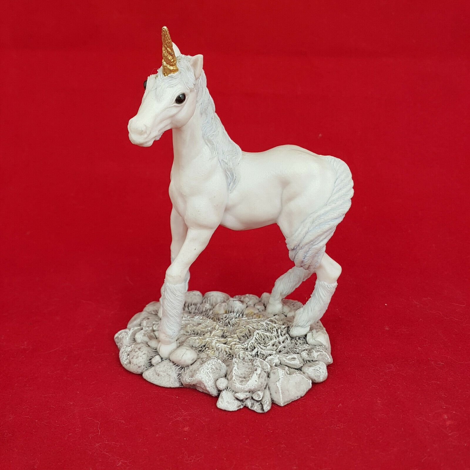 Holland Studio Craft Fables Unicorn – Sprightly 0005 – OA – Amazing Antiques Etc.