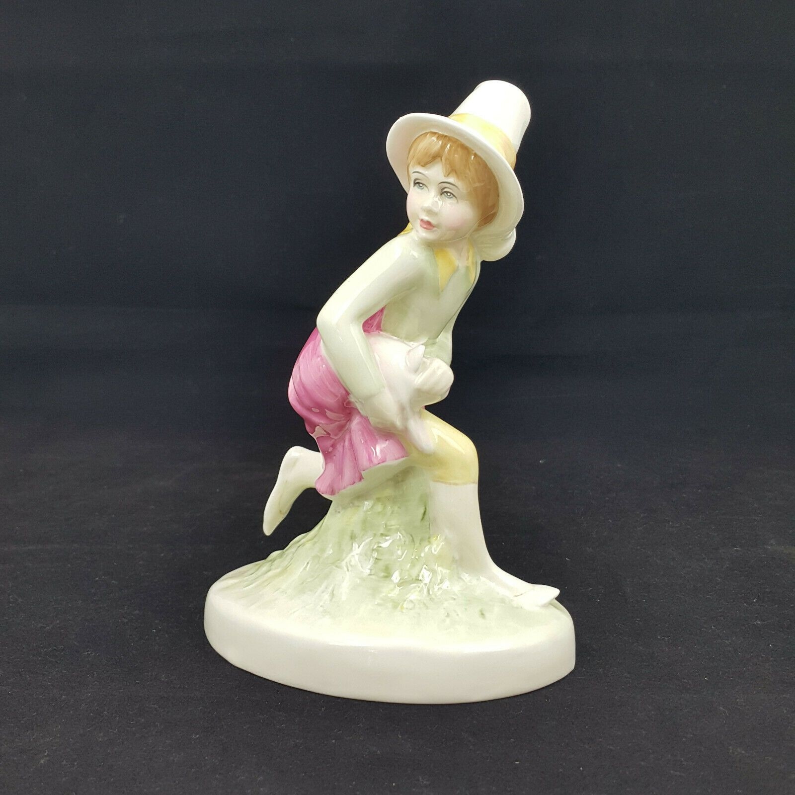Royal Doulton The Nursery Rhymes Collection Tom Tom The Piper’s Son HN3032 – Royal Doulton – Amazing Antiques