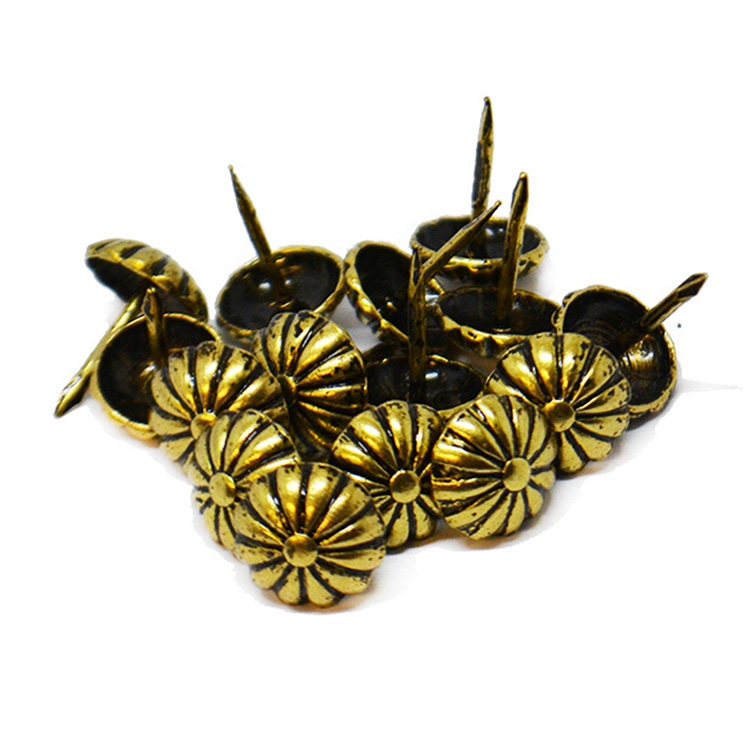 C.S. Osborne –  Daisy Ornamental Decorative Nails – Gold Colour – Textile Tools & Accessories