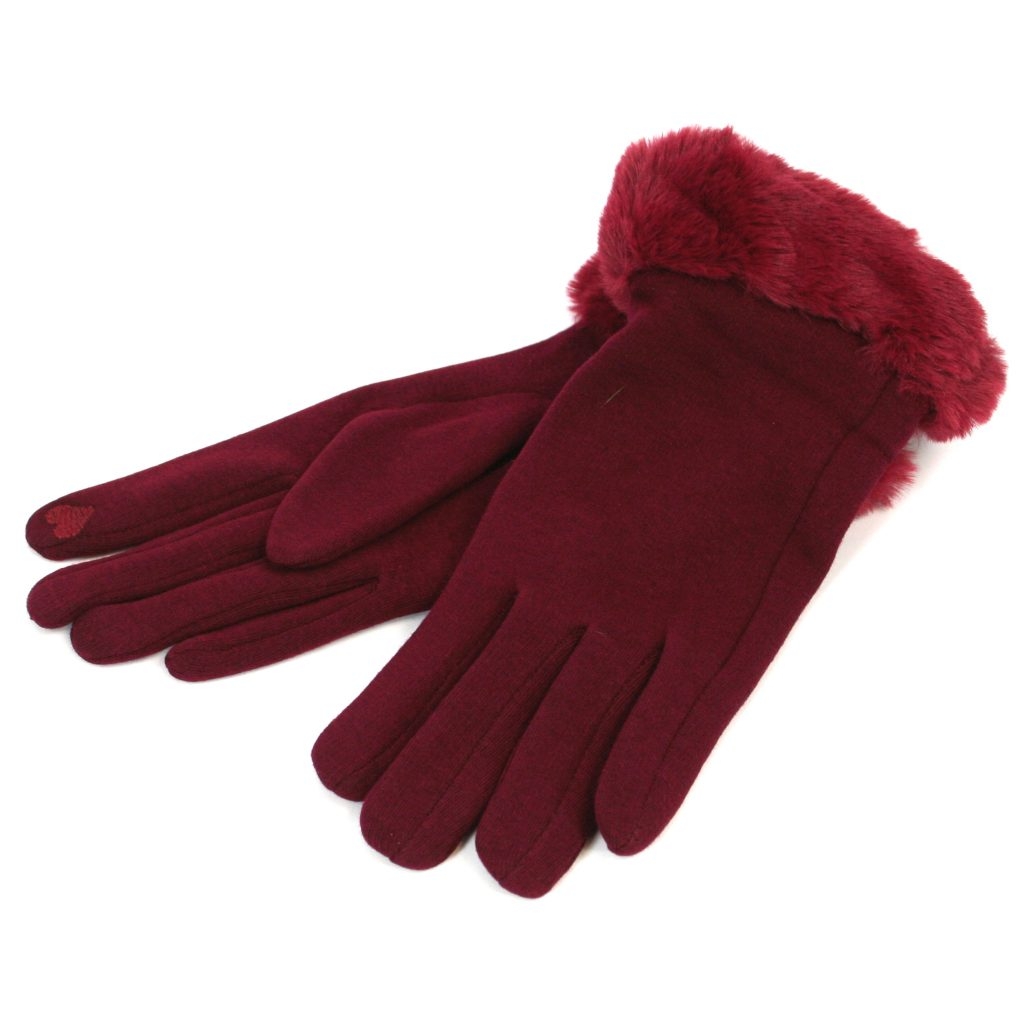 Soft Red Gloves with Faux Fur Lining and a Valentine’s Heart Touch Pad Red – The Scarf Giraffe