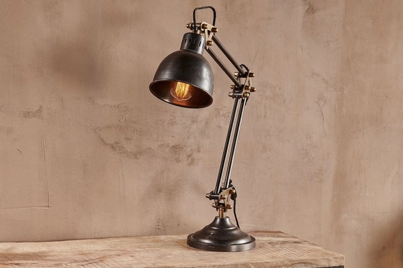 Akono Desk Lamp – Acumen Collection – Acumen Collection