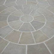 Forest Green Radius Paving Kit – 2.6m – Premium Paving Co