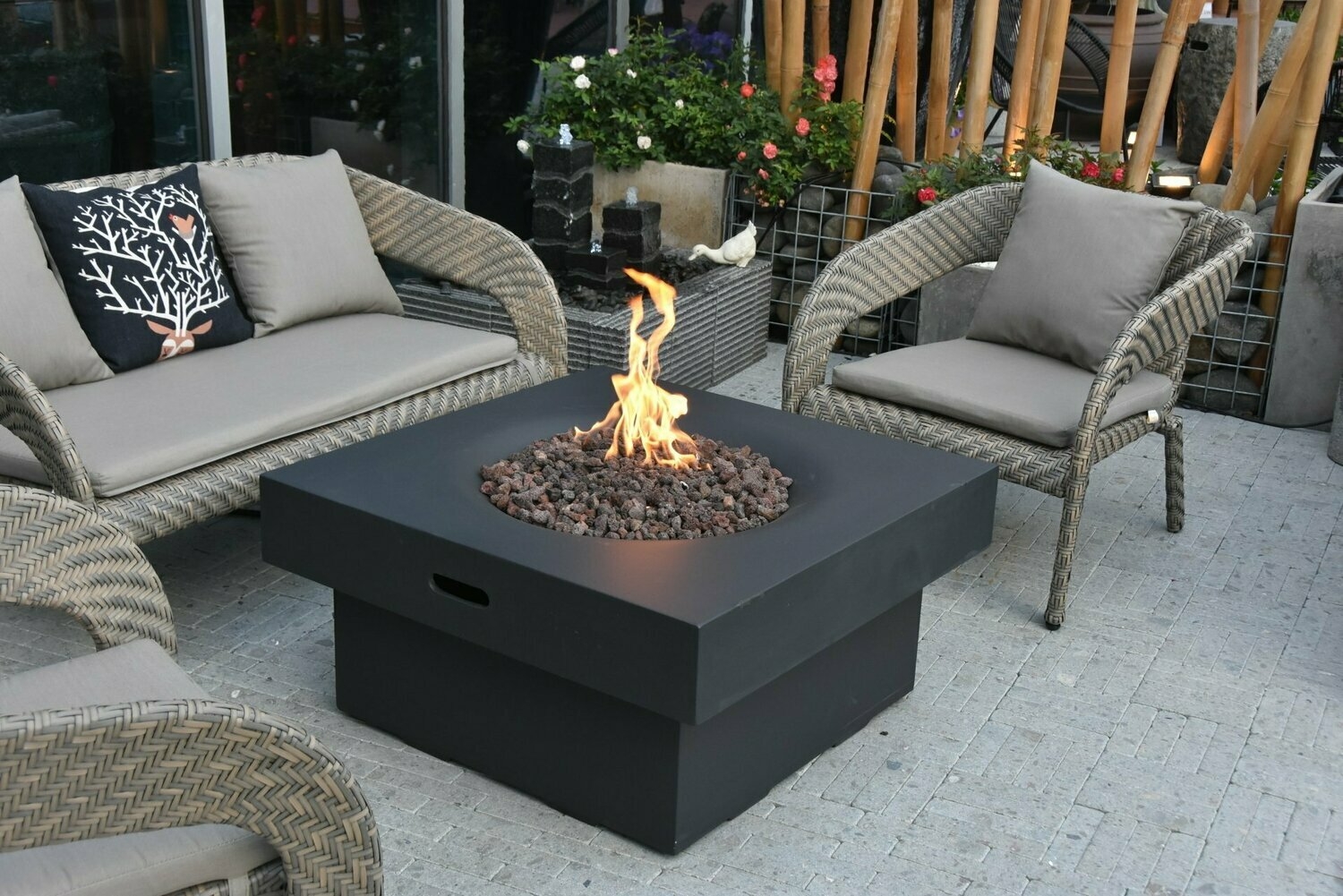 Elementi Branford Fire Table – LPG Bottle – Outdoor Fire Pit – Forno Boutique