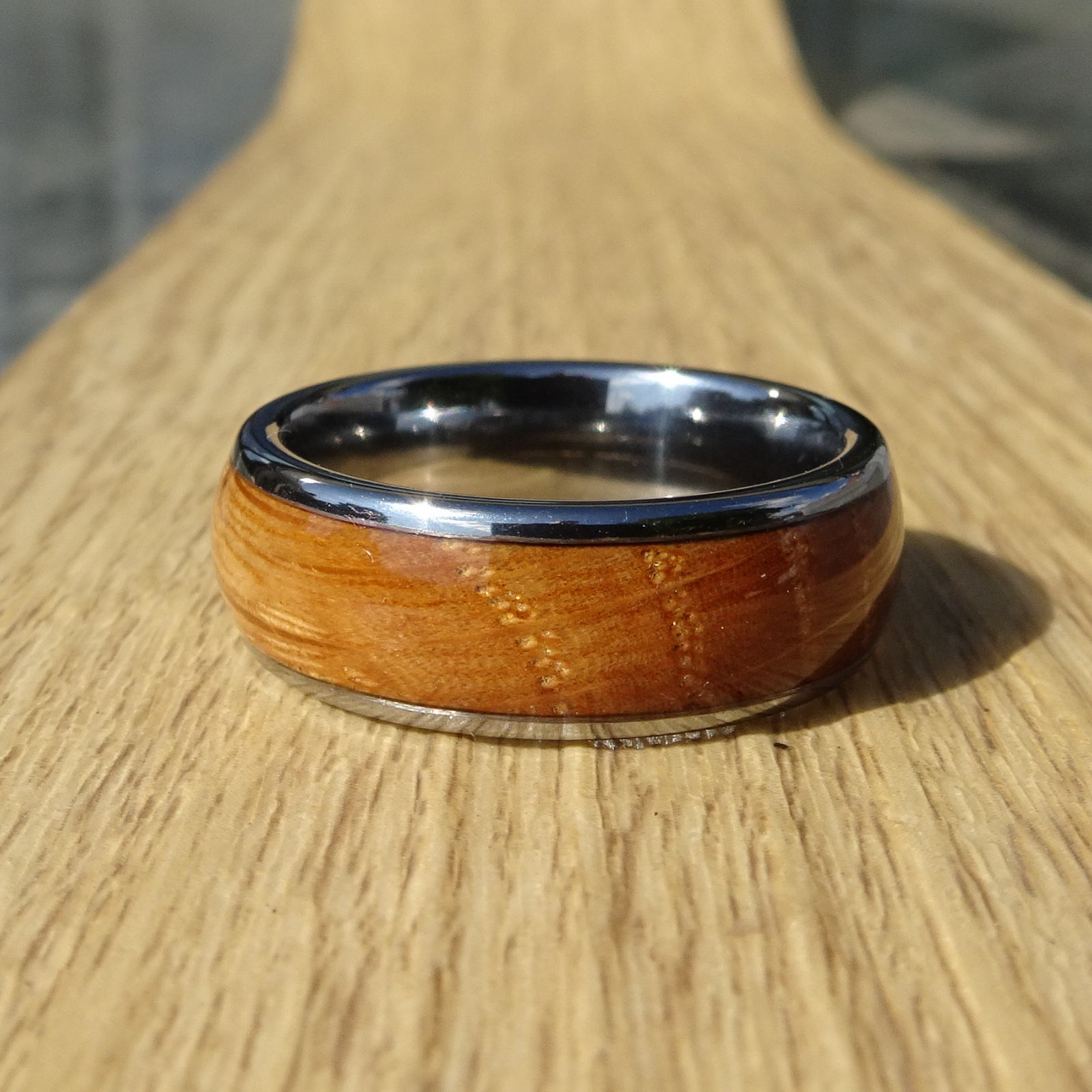 Whisky Barrel Wood Polished Tungsten Alternative Wedding Wonder Ring UK P / US 7.5 / 6mm – Rock Solid Rings