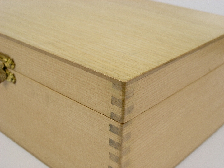 Solid Wood Chess Case 10 x 7 x 4 inches