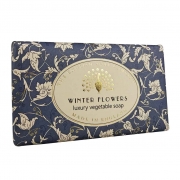 Winter Flowers Christmas Soap – 190g – Luxury Fragrance – Premium Ingredients – The English Soap Company