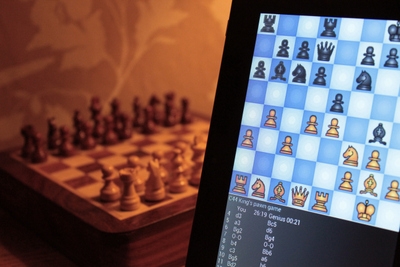 The Aristotle Hand Held Chess Computer – QUAD CORE