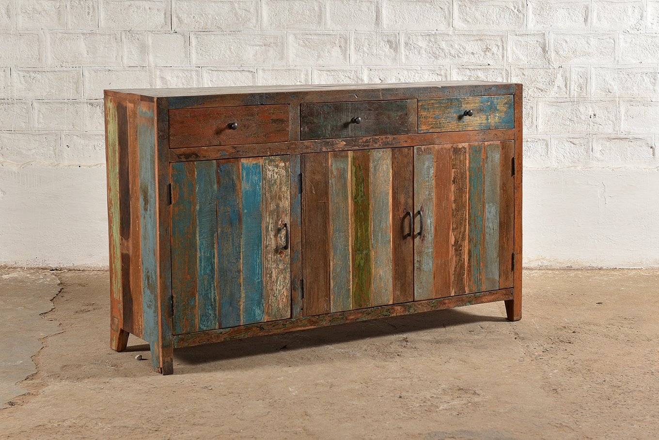 Helsinki 3-Door Sideboard – Reclaimed – 90 X 150 X 42CM