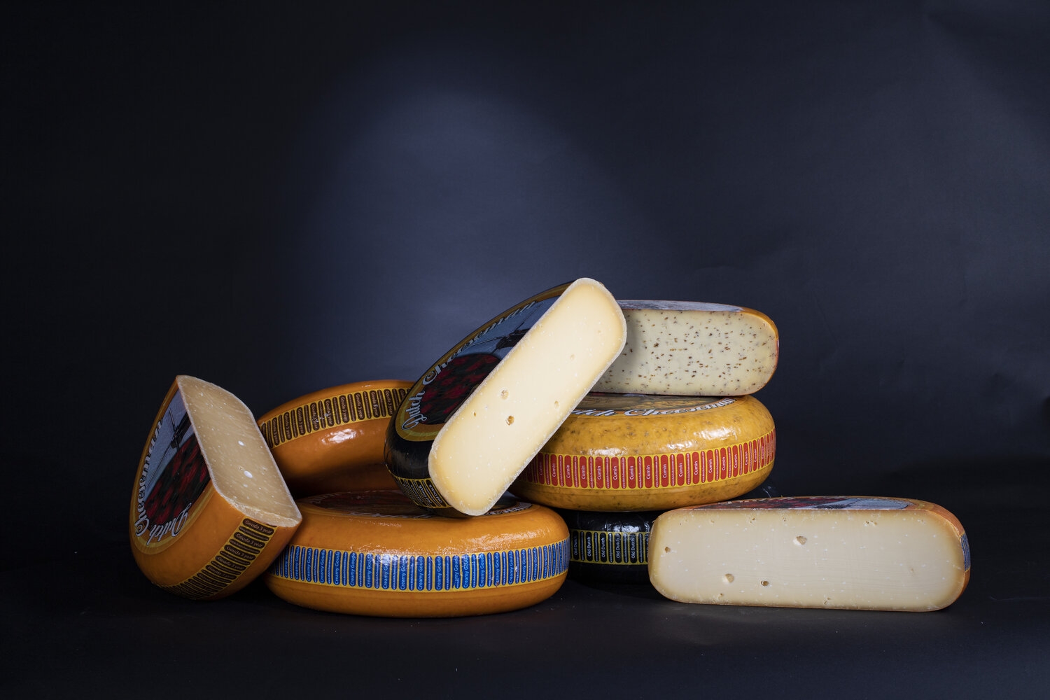 Dutch Classic Cheeses – 4 Pack – Old Dutch, Creamy Gouda, Cumin Gouda & 3 year Vintage Gouda – 750g