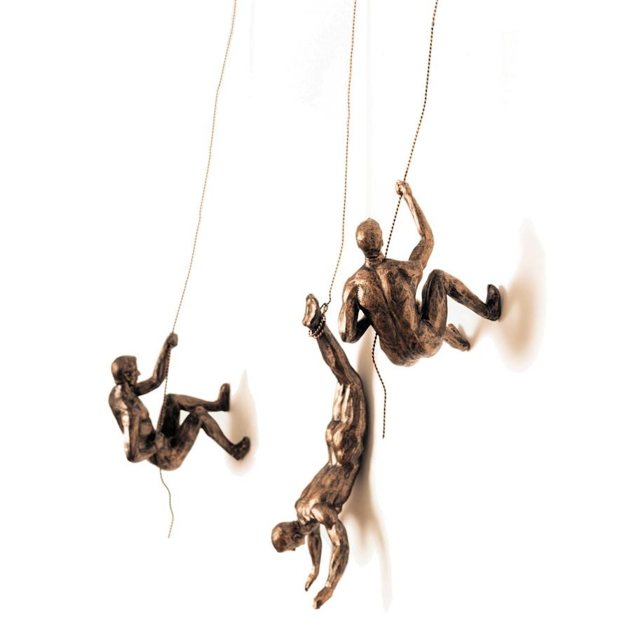 Sculpture Copper Climbing Men Trio – 19cm x 10cm x 16cm