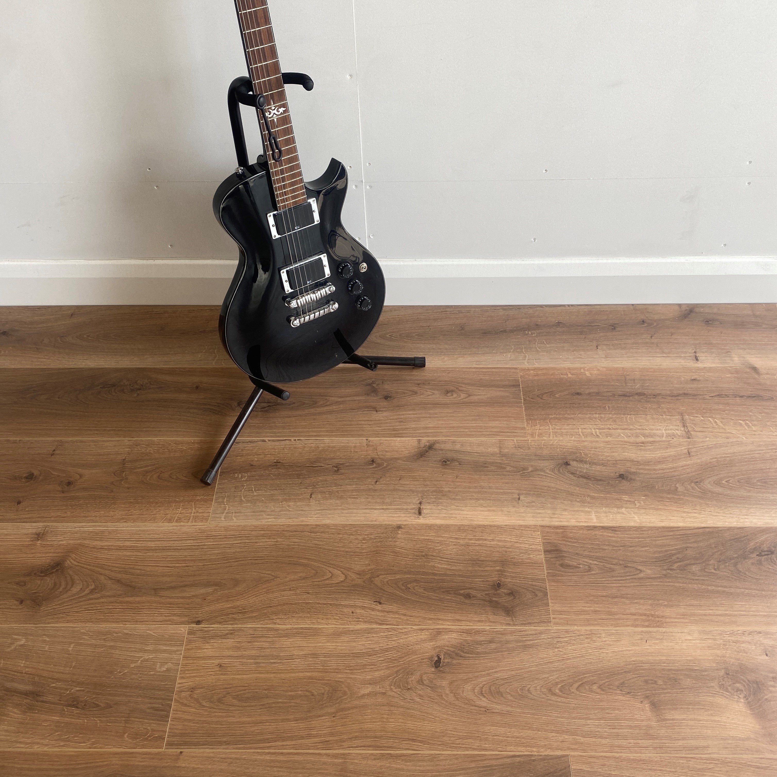 Coffee Oak – Standard Plank Laminate – 12mm – Water & Scratch Resistant – Wood Floor Store