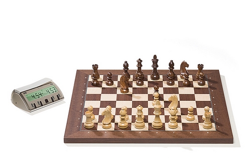Rosewood DGT Electronic Chessboard (E-Board) USB Port Version. Timeless Pieces