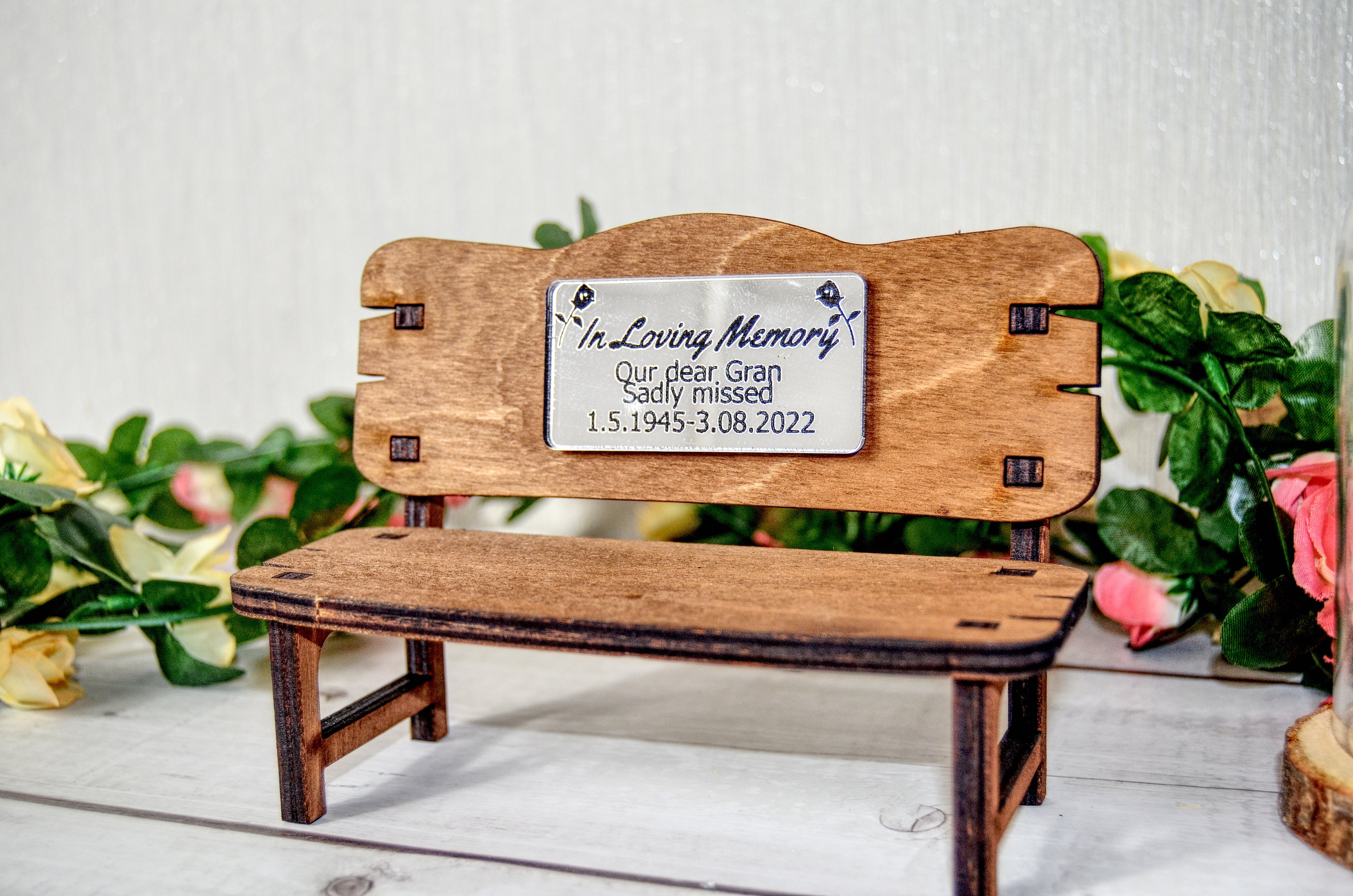 Memorial Bench Gift Heart – Your own text – Forth Craft & Designs