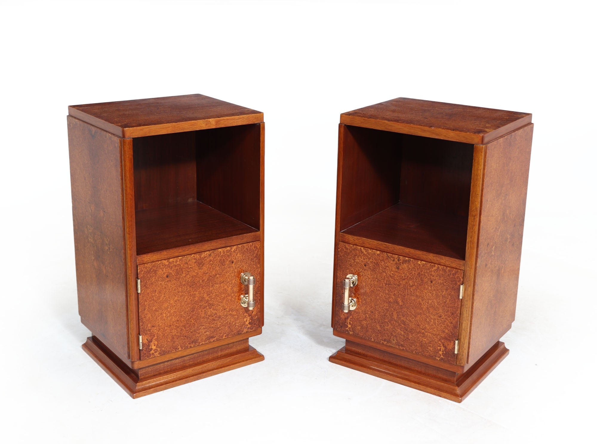 Pair of French Art Deco Bedside Cabinets in Amboyna – The Furniture Rooms