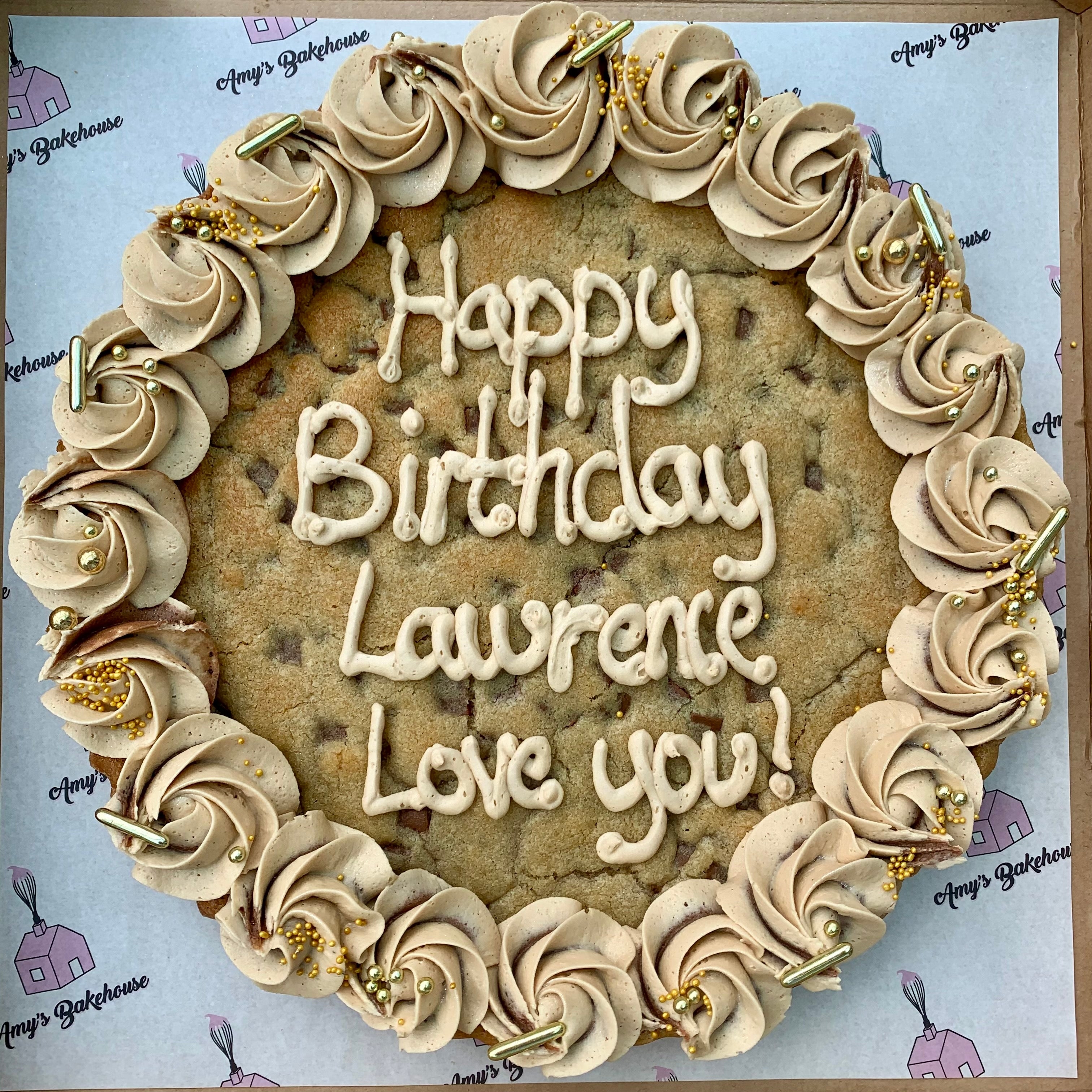 Giant Cookie, Milk Chocolate Chunks – Amy’s Bakehouse