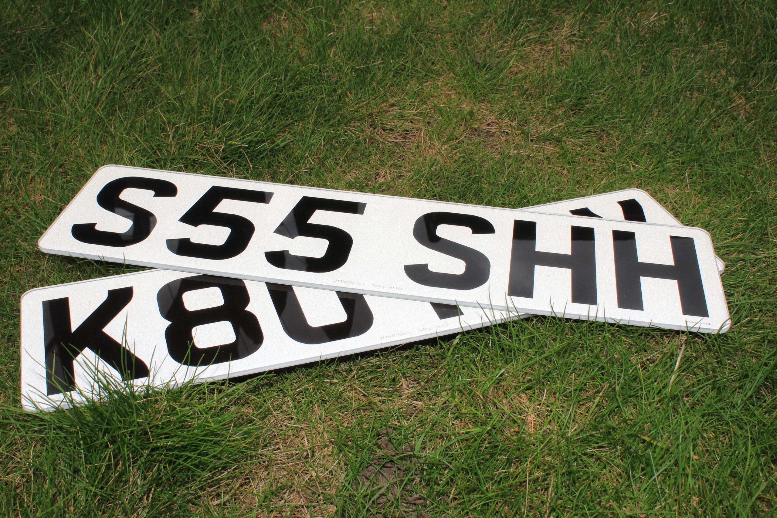 Small & Legal Number Plates For All Vehicles – Yellow – Rear – Standard – 520w x 111hmm – JDM Plates