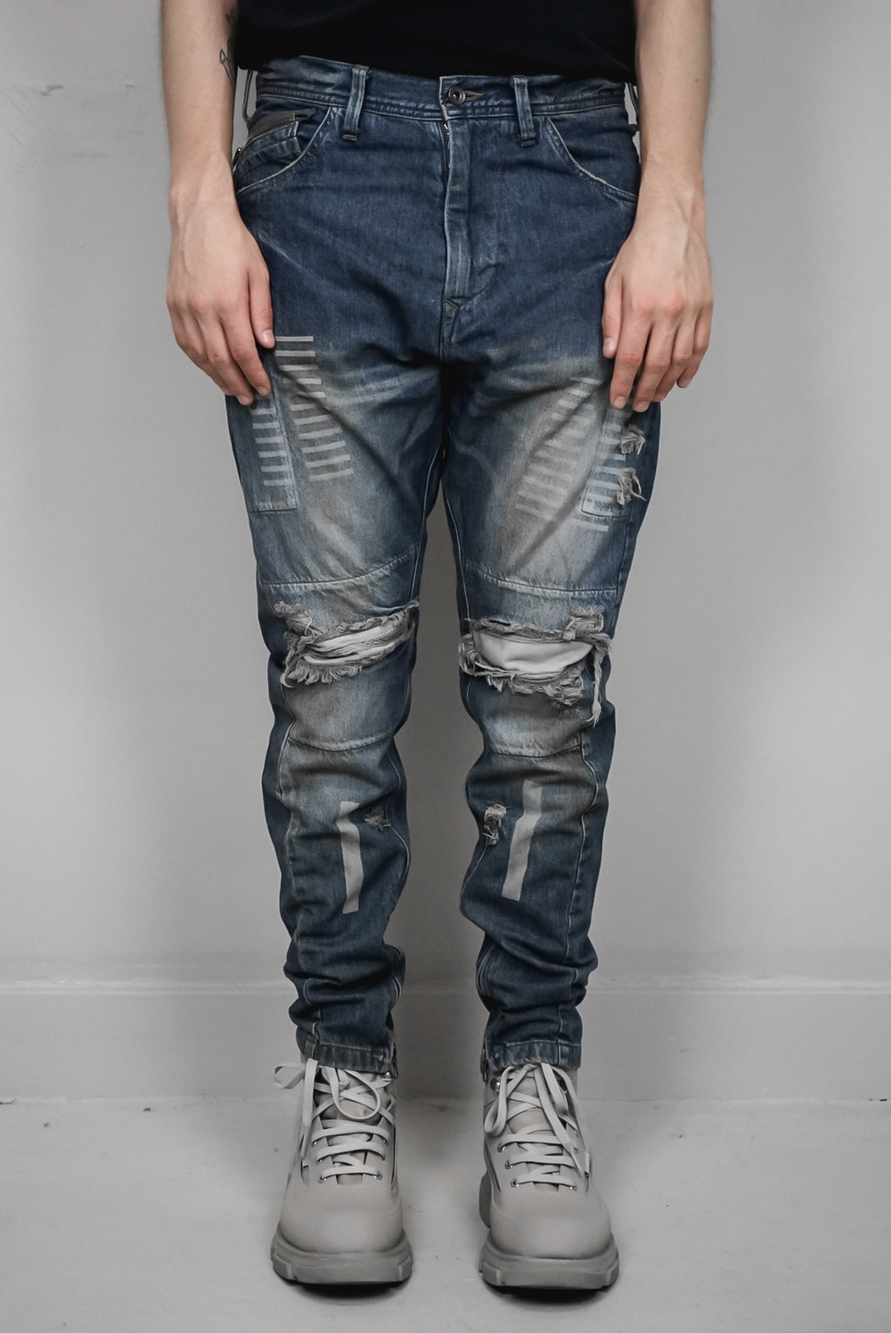 Julius – Mens – Skinny Jeans – Blue / Indigo – Cotton – Ripped & Bleached Details – Regular Length – Button & Zip Fastening