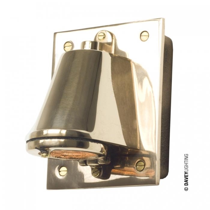 Davey Lighting – Mast Light – With Cast Transformer Box – Polished Bronze – Clear Glass 120 X 115 X 145 mm