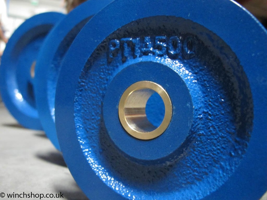 500-3000kg Pulley Type 1A (Pt1A) – Cast Iron Pulley With Bronze Bush For Wire Or Fibre Rope (157) – Type1A 3000kg Ref:157.1.4 – Pulley – Blue – Cast Iron