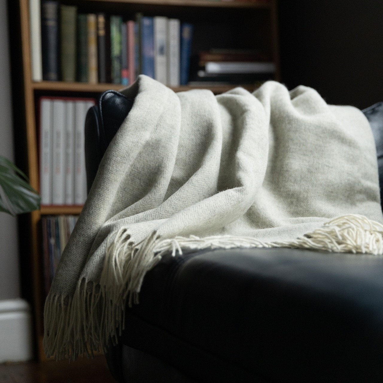 Celina Digby Luxury Luxurious 100% Wool Herringbone Blanket – Ash Grey