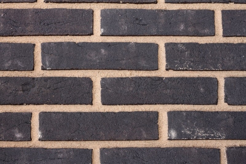 Anthracite Black Brick Slips – One Square Meter – 60 TilesBox Size – One Square Meter – 60 Tiles – Reclaimed Brick Tiles