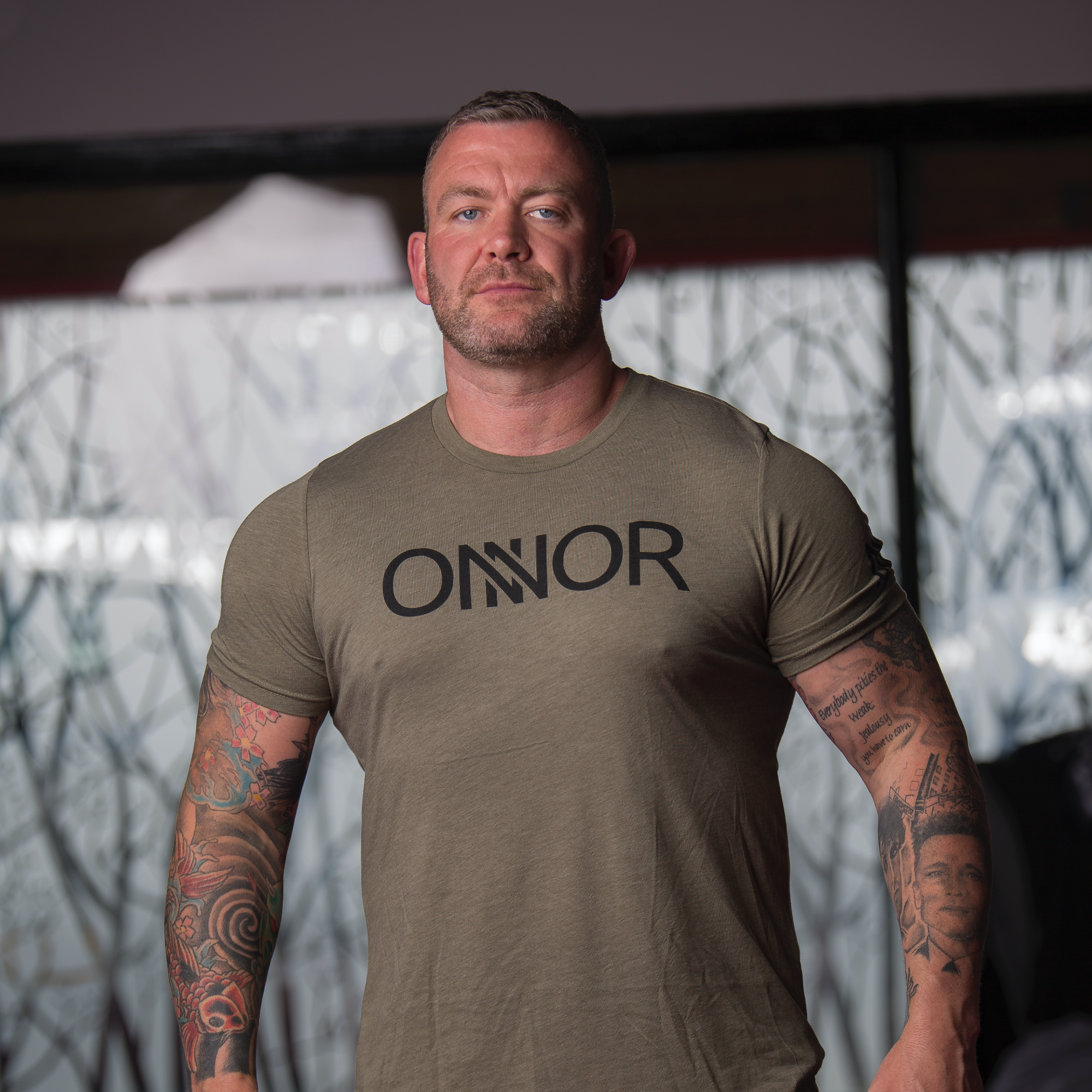 Olive T-Shirt – ONNOR L – ONNOR Limited