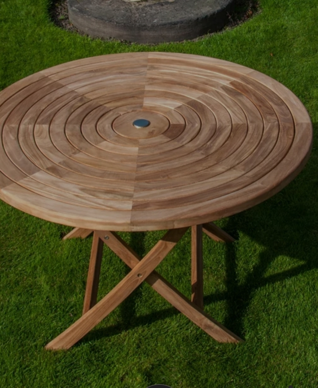 Ripple Table – Outdoor Furniture – LMC Trading