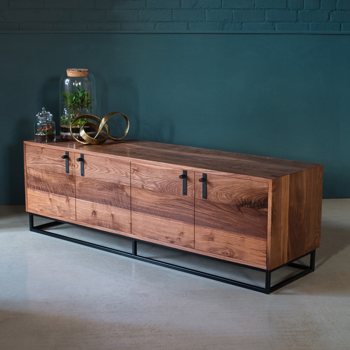 Walnut Media Unit – Valnot – Furniture – KODA Studios