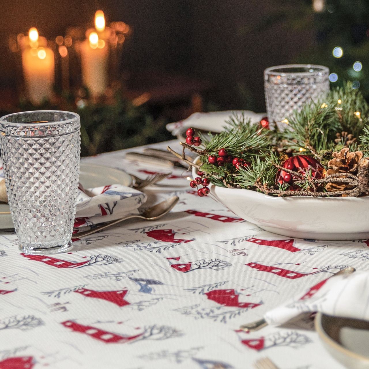 Celina Digby Luxury Christmas Water & Stain Resistant Indoor Outdoor Tablecloth – Winter Village 140cm x