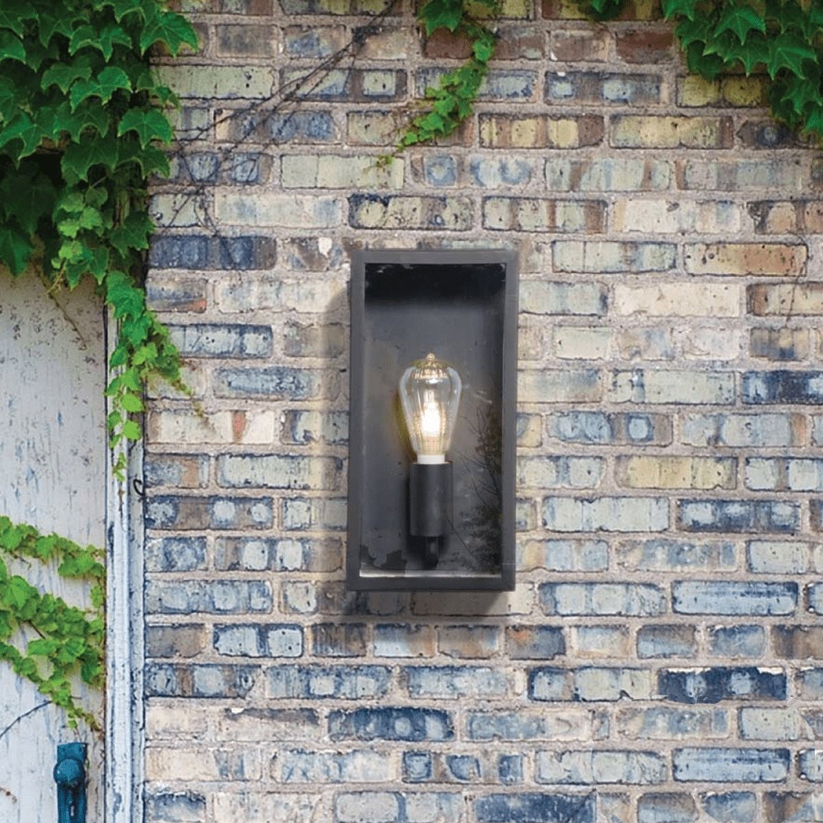 Box Lantern Wall Light – Choice Of Colours Silver – Outdoor Wall Light – CGC Retail Outlet