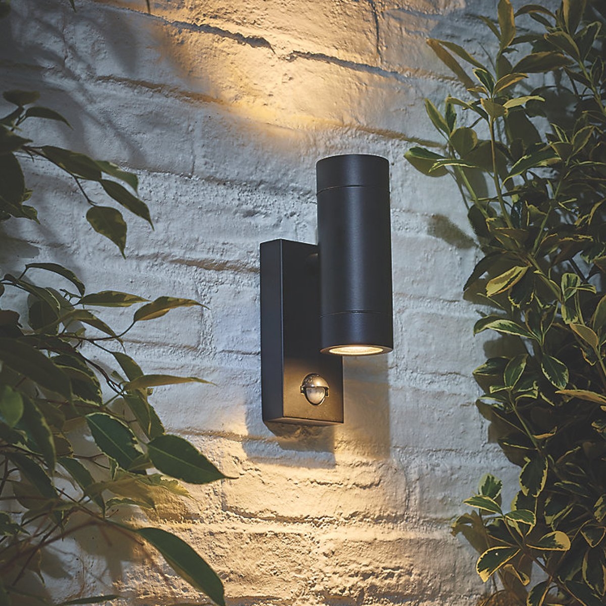 Dual Outdoor Wall Light With Motion Sensor Black – CGC Retail Outlet