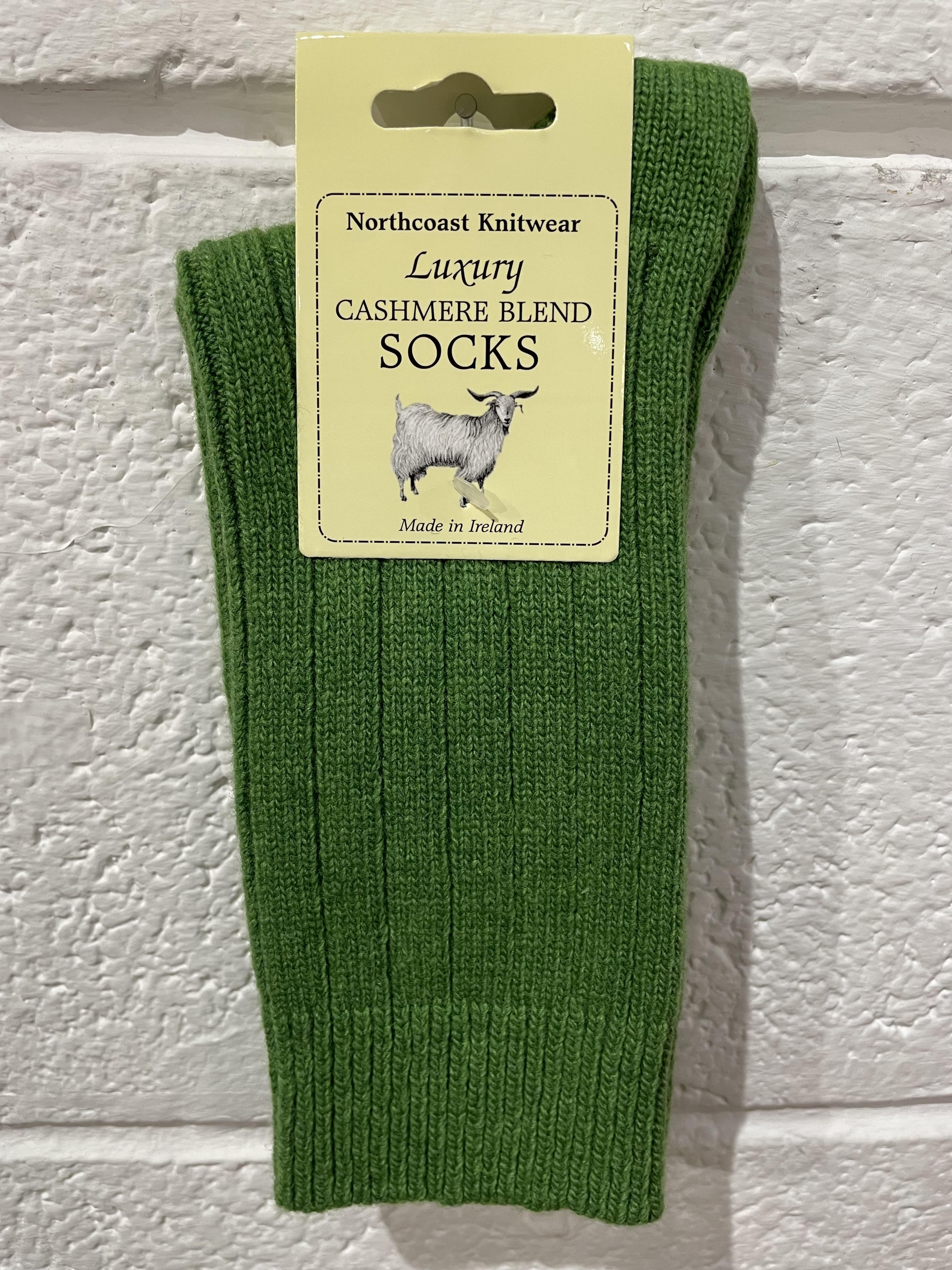 Cashmere Blend Socks, 35-39 / Apple – The Donegal Shop