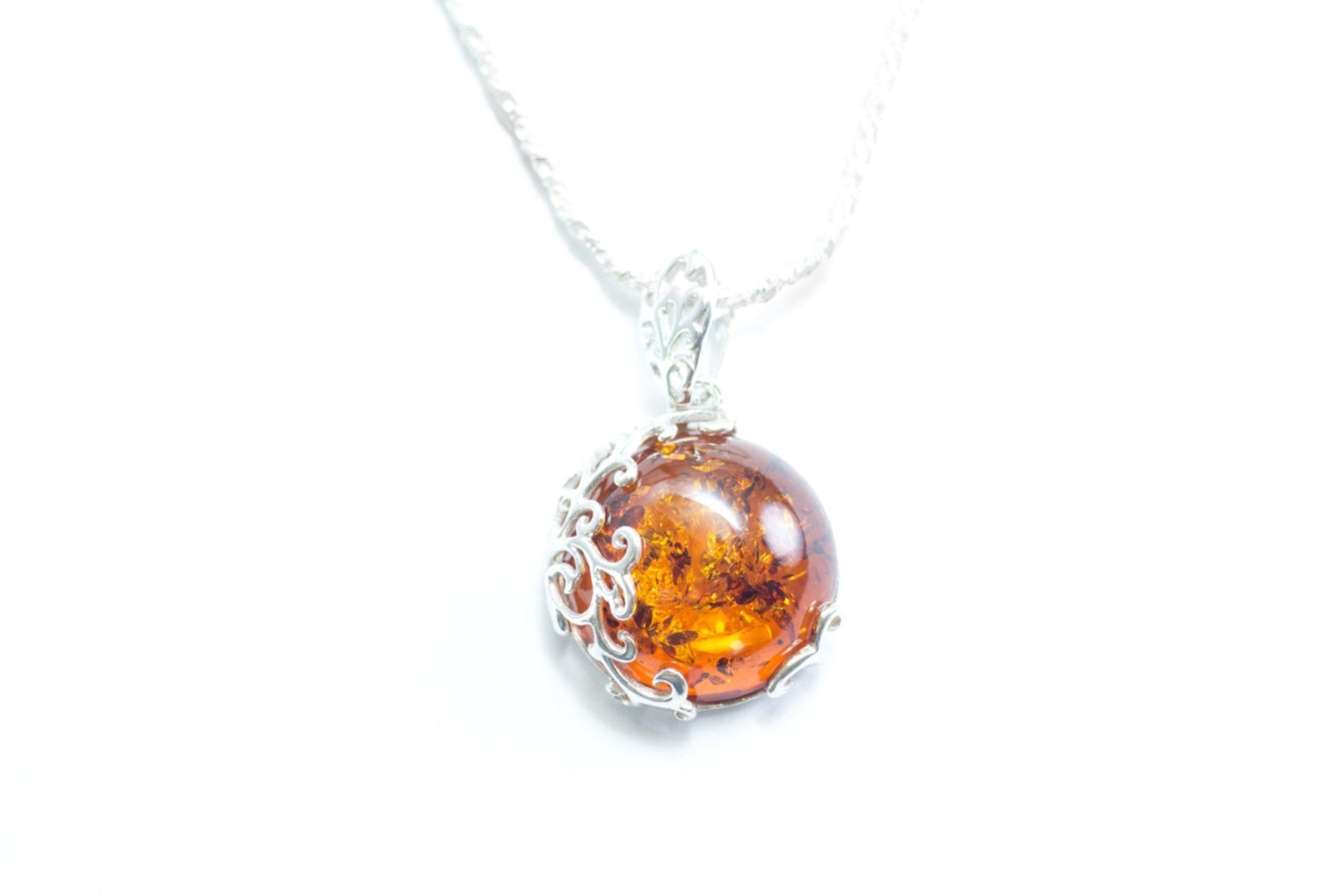 Fiery Filigree Amber Pendant – Amber