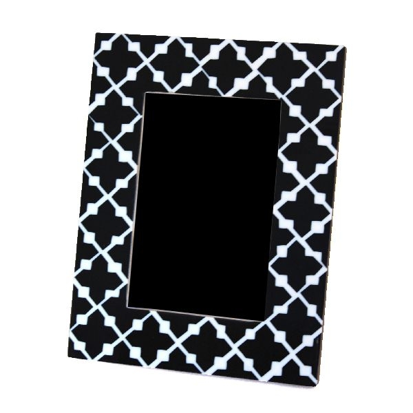Knobbles & Bobbles – Patterned Photo Frame – Black – Resin / Wood – 12.5 x 16.5cm – Variant 7783