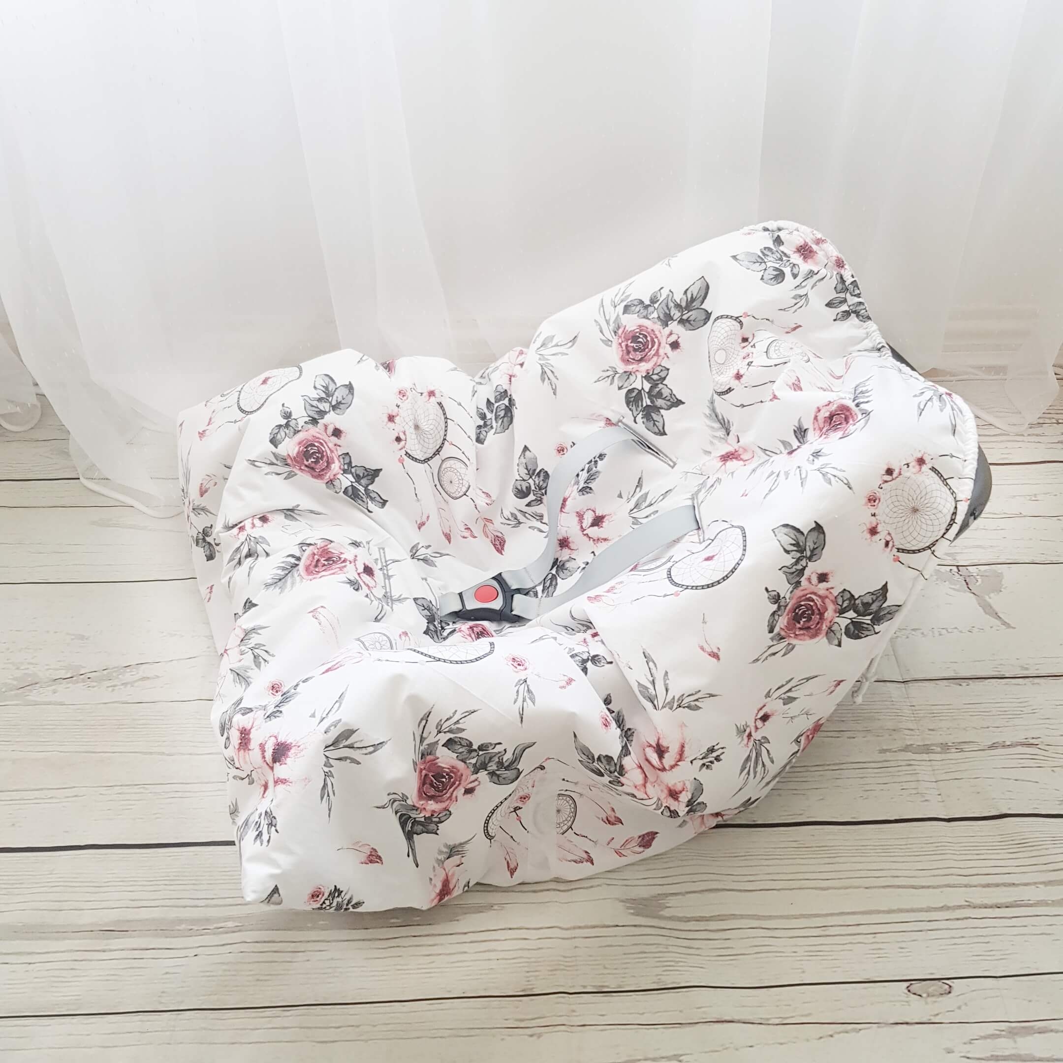 Baby Car Seat Blanket – Velvet – Dreams Catchers Royals – evCushy