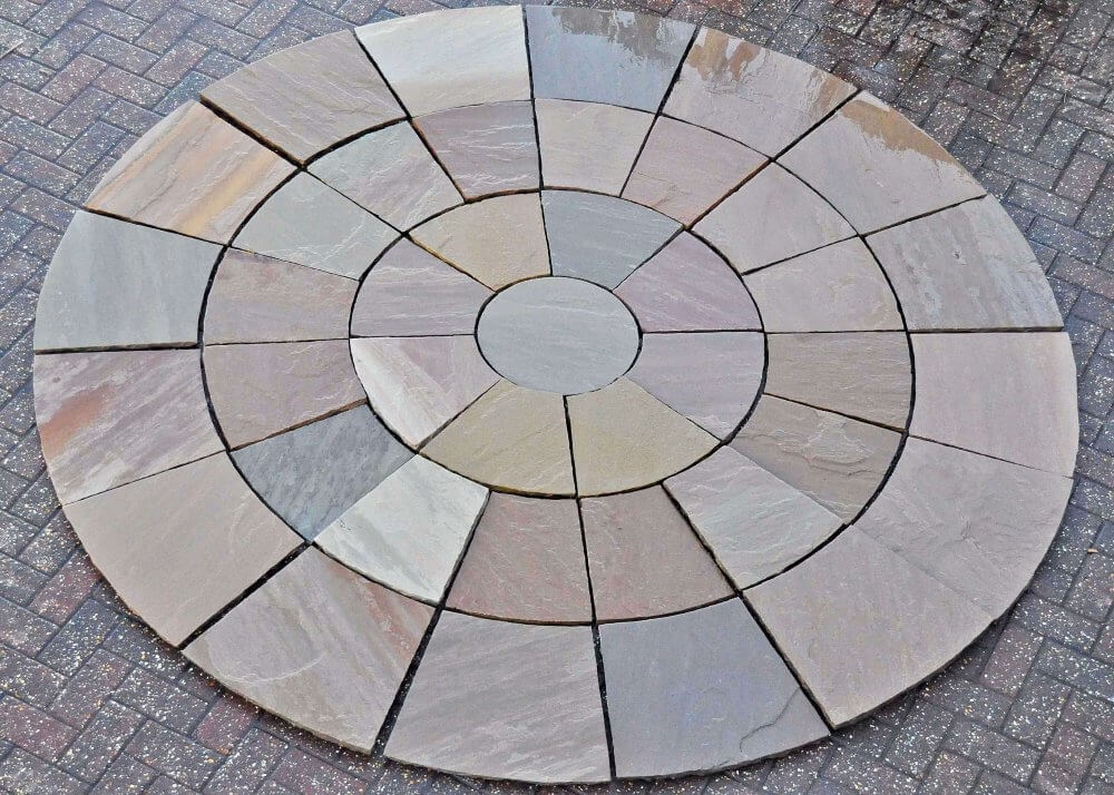 Raj Green Circle 3.6m with Squaring Off Paving Stone Kit 22mm – Indian Sandstone – Infinite Paving