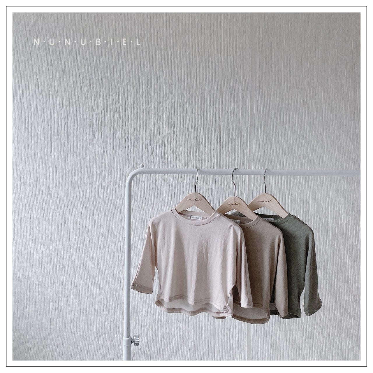 Crayon Tee | 5-6y LEFT, BEIGE / S – 3 – 4 years – Pippeta