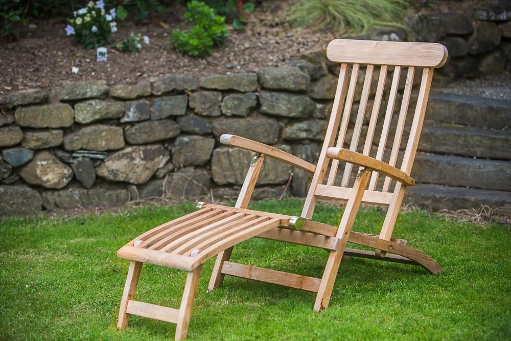 Teak steamer chair – Outdoor Furniture – LMC Trading