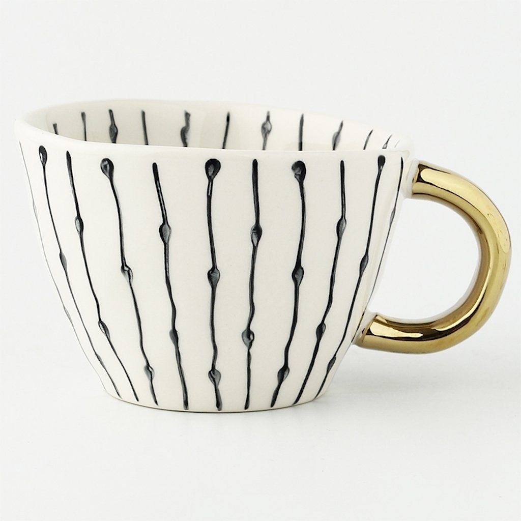 Nordic Mugs – Lines & Dots – Drinkware – White / Black – Ceramic – Polka Dot Pattern – The Trouvailles