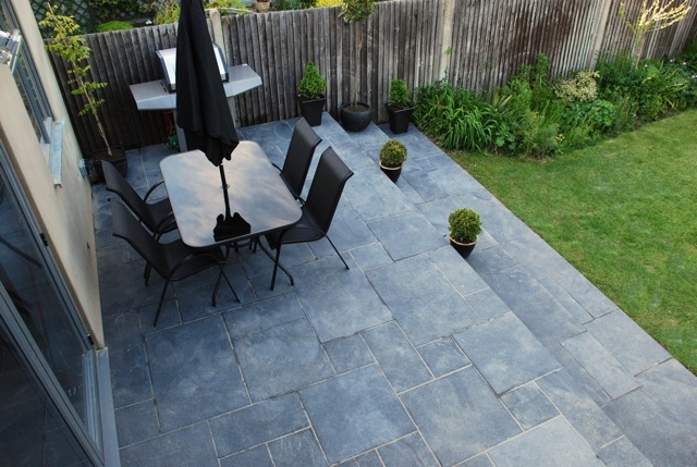 Kota Black Limestone 600x600mm Pack 22mm Calibrated Sawn Edge 17.5m² – Infinite Paving