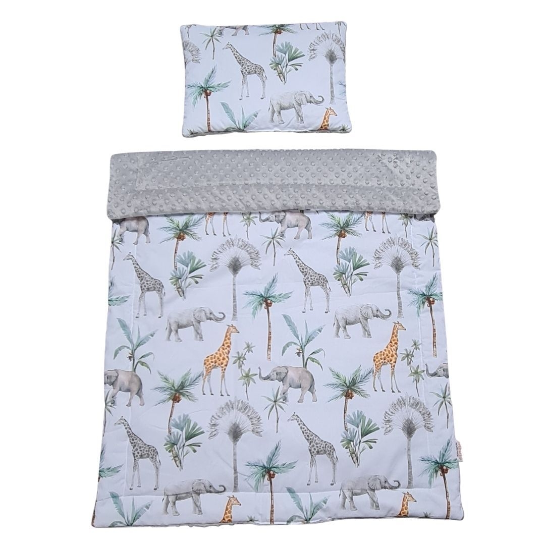 Baby Bedding With Filling- Double-Sided ‘M’ – Cosy Safari – Grey Back- Pre Order Delivery Time 4 Weeks – evCushy