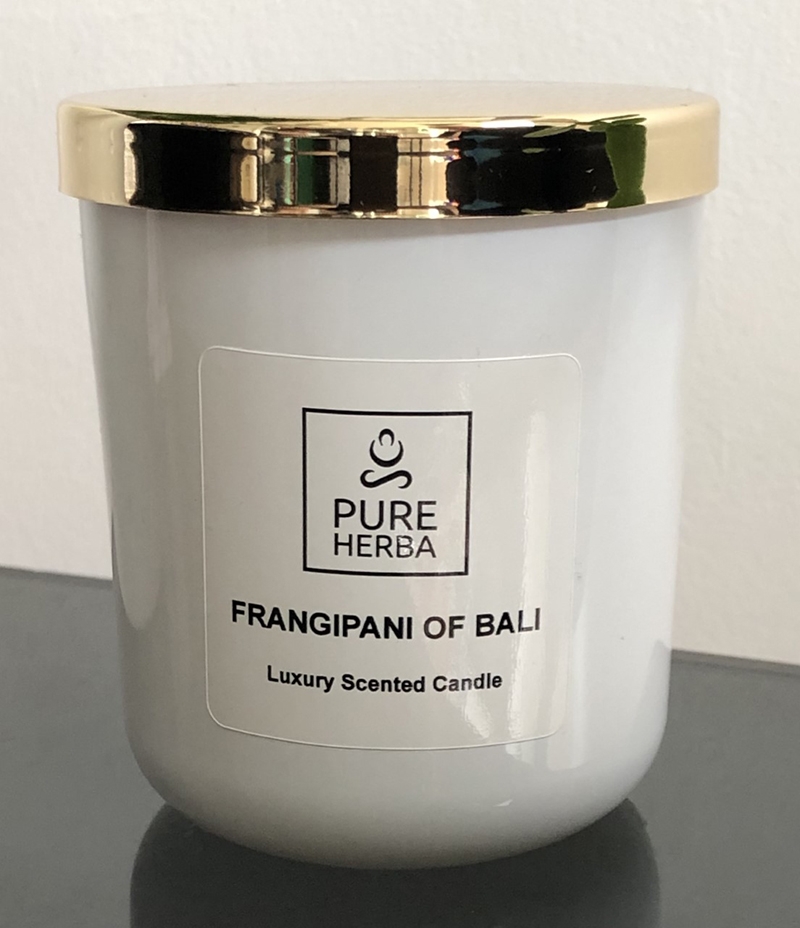 Frangipani of Bali Candle – 100% Natural & Ethical – No Harsh Chemicals – Pure Herba