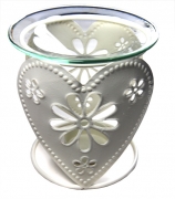 Knobbles & Bobbles – Heart Wax Burner – Cream – Metal / Glass – 12.5 x 11cm – Variant 7835