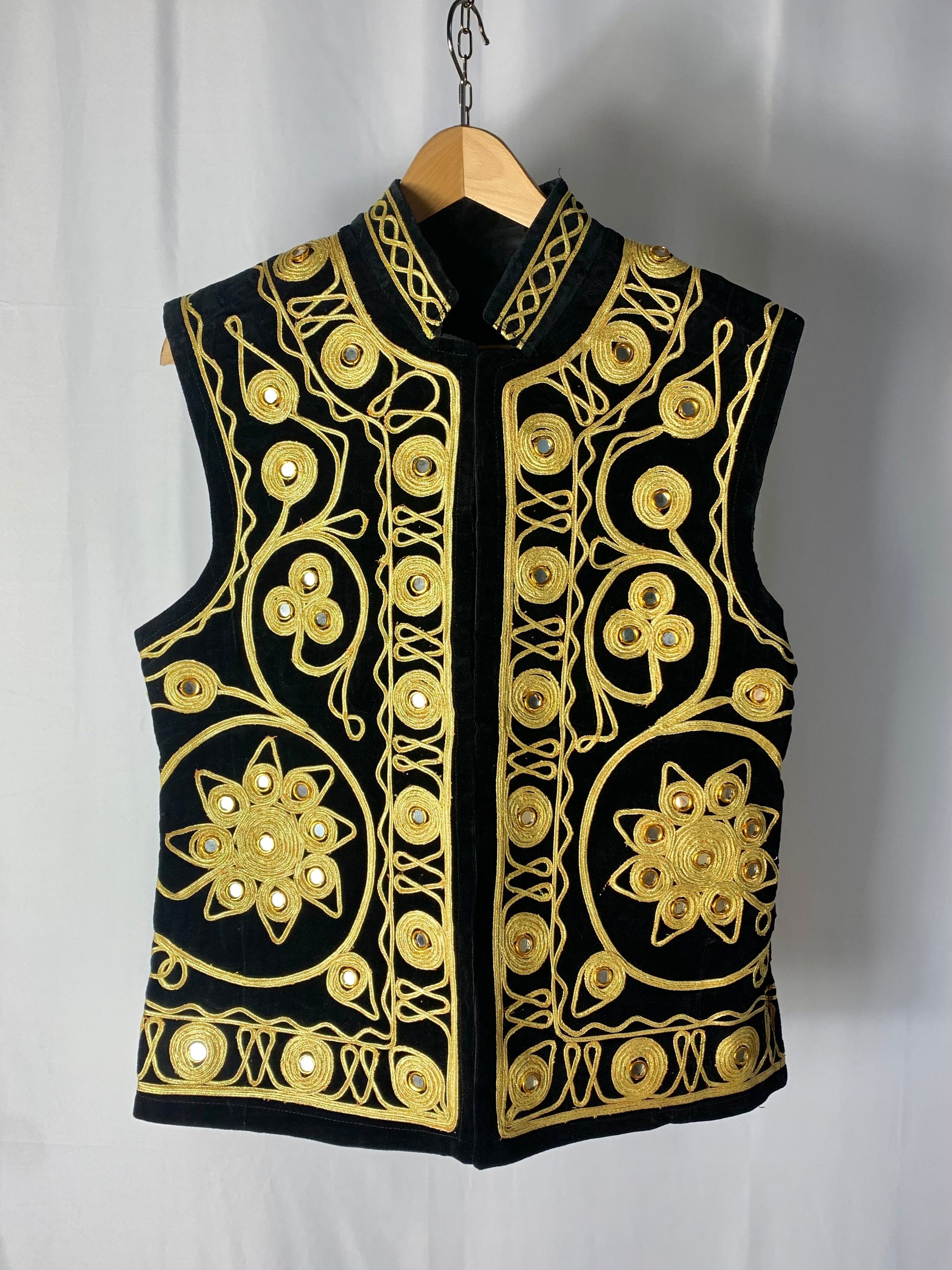Raja Velvet Embroidered Waistcoat F / Black – Portobello Vintage Market