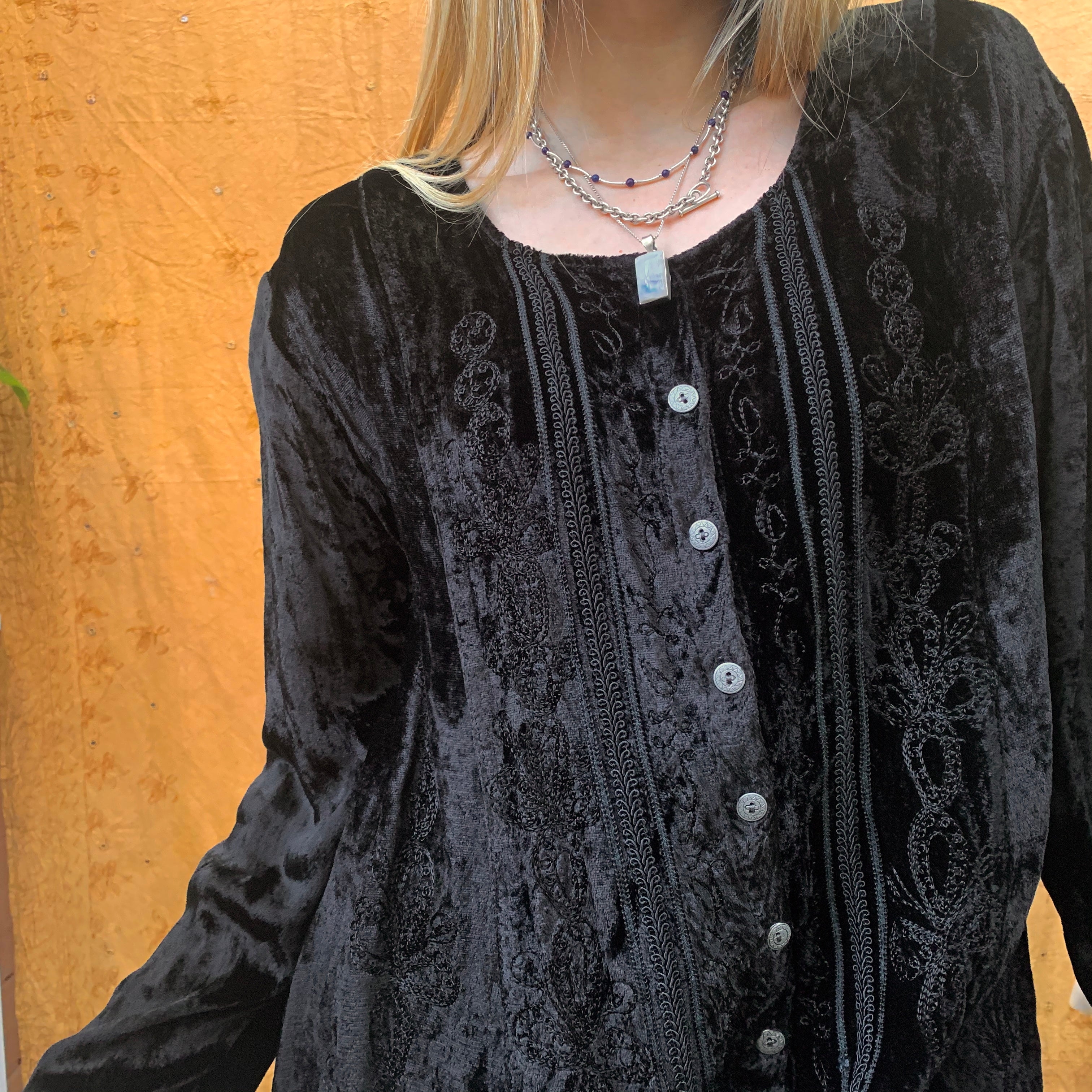 Crushed Velvet Embroidered Top – Portobello Vintage Market