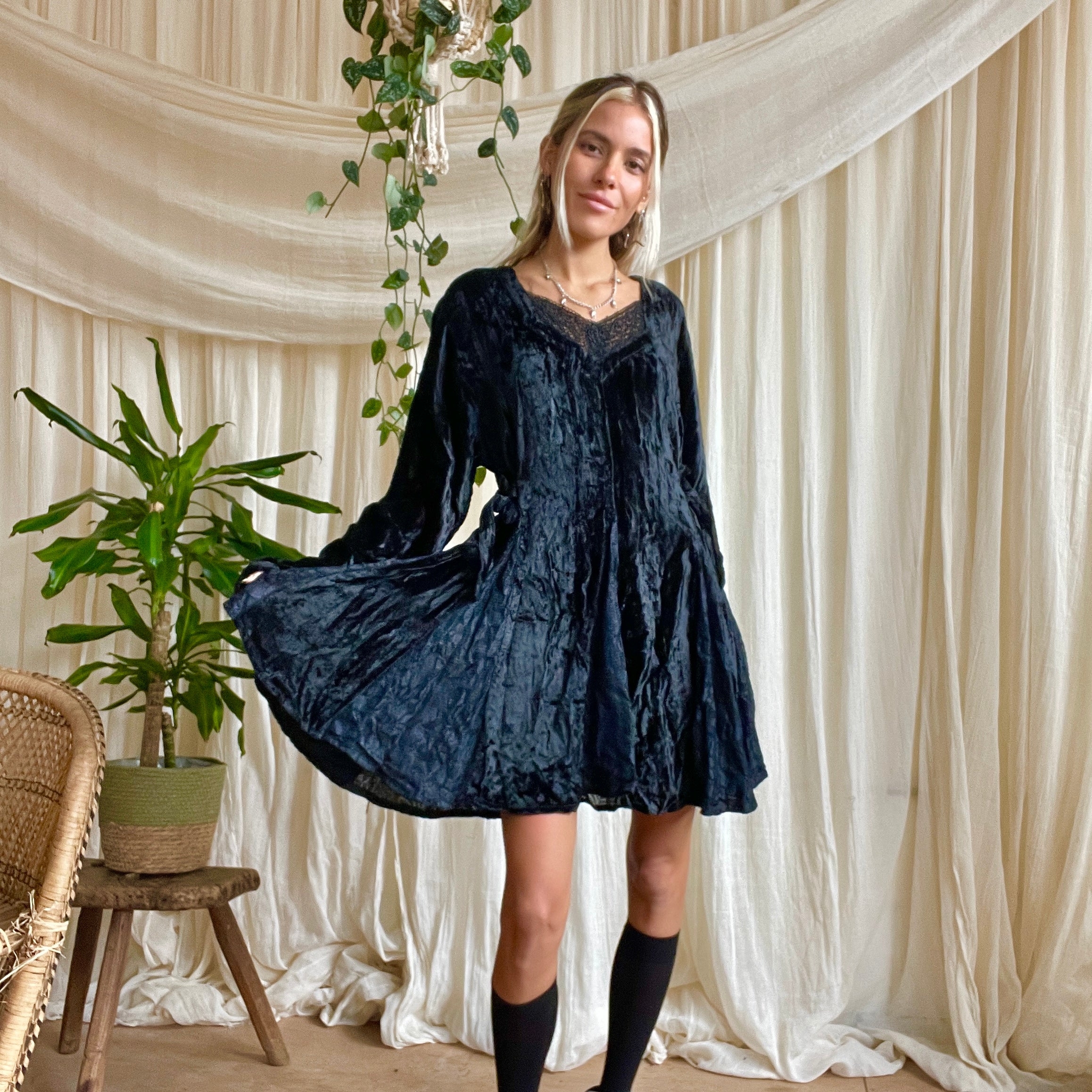 Velvet Gothic Mini Dress – Portobello Vintage Market